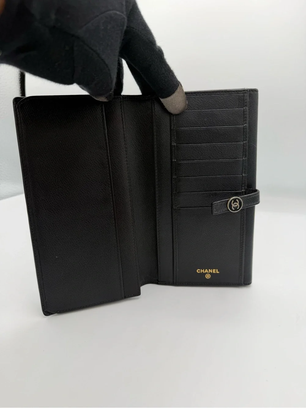 CHANEL Black Leather CC Caviar Button Long Wallet Bifold Vintage
